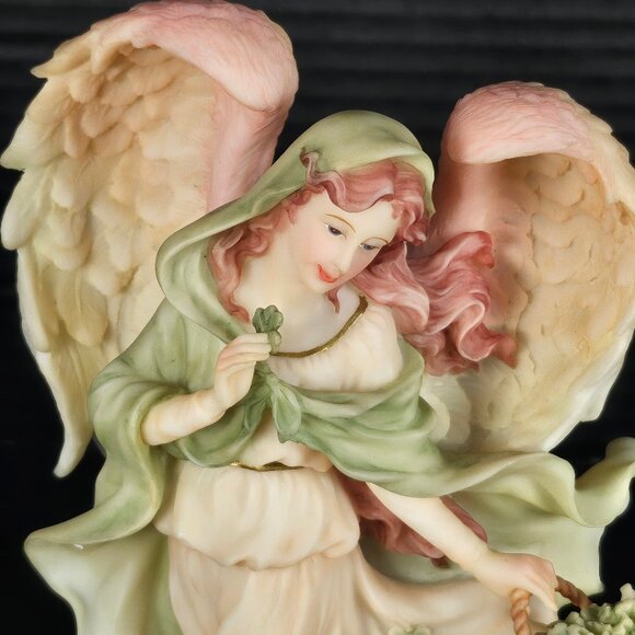 Vintage 1999 Seraphim Classic Angel "Erin" Irish Blessing Angel Figurine NIB - Picture 7 of 13